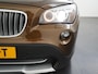 BMW X1 xDrive28i Executive 6-Cil 258PK | Trekhaak | Leder | Harman/Kardon | Stoelverwarming | Navigatie | Zondag Open!