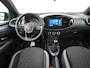 Toyota Aygo X 1.0 VVT-i MT Play Two-Tone | Camera | Adaptief Cruise | Stoelverwarming | Zondag Open!