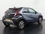 Toyota Aygo X 1.0 VVT-i MT Play Two-Tone | Camera | Adaptief Cruise | Stoelverwarming | Zondag Open!