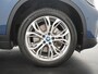 BMW X1 xDrive25e | Panoramadak | Sport stoelen | Camera | 18" | Zondag Open!