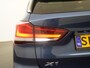 BMW X1 xDrive25e | Panoramadak | Sport stoelen | Camera | 18" | Zondag Open!