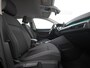 Volkswagen Golf 1.0 eTSI Active DSG | Camera | Stoel & Stuurverwarming | Zondag Open!