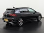 Volkswagen Golf 1.0 eTSI Active DSG | Camera | Stoel & Stuurverwarming | Zondag Open!