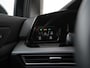Volkswagen Golf 1.0 eTSI Active DSG | Camera | Stoel & Stuurverwarming | Zondag Open!