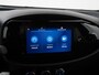 Toyota Aygo X 1.0 VVT-i MT Play Two-Tone | Camera | Stoelverwarming | 17" LMV | Adaptief Cruise | Zondag Open!