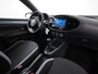Toyota Aygo X 1.0 VVT-i MT Play Two-Tone | Camera | Stoelverwarming | 17" LMV | Adaptief Cruise | Zondag Open!