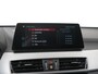 BMW X1 xDrive25e xLine | Panoramadak | Leder | Head Up | Zondag Open!