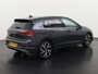 Volkswagen Golf 1.5 eTSI Style DSG | 18'' Bergamo | Camera | Zondag Open!