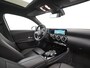 Mercedes-Benz A-klasse 180 Business Solution | Panoramadak | Leder | Zondag Open!