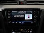 Volkswagen Passat Variant 1.4 TSI PHEV GTE | Panoramadak | Area View | Trekhaak | Stuurverwarming | Zondag Open!