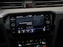 Volkswagen Passat Variant 1.4 TSI PHEV GTE | Panoramadak | Area View | Trekhaak | Stuurverwarming | Zondag Open!