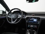 Volkswagen Passat Variant 1.4 TSI PHEV GTE | Panoramadak | Area View | Trekhaak | Stuurverwarming | Zondag Open!