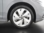 Volkswagen Golf 1.5 eTSI Life DSG | Schuifdak | Camera | Zondag Open!