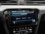 Volkswagen Passat Variant 1.4 TSI PHEV GTE | Panoramadak | Trekhaak | Leder | Digital Cockpit | Zondag Open!
