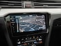 Volkswagen Passat Variant 1.4 TSI PHEV GTE | Panoramadak | Trekhaak | Leder | Digital Cockpit | Zondag Open!