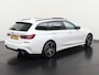 BMW 3-Serie Touring 320e M Sport Shadow | Panoramadak | Trekhaak | Camera | Zondag Open!