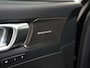 Volvo XC40 1.5 T4 Plug-in hybrid Ultimate Bright | Panoramadak | Harman/Kardon | Camera | Zondag Open!