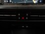 Volkswagen Golf 1.5 eTSI R-Line DSG | Trekhaak | Harman/Kardon | Stuurverwarming | Zondag Open!