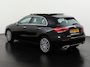 Mercedes-Benz A-klasse 250e Business Line | Panoramadak | Widescreen | Camera | Zondag Open!