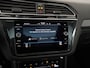 Volkswagen Tiguan 1.4 TSI eHybrid R-Line | DCC Adaptief | Trekhaak | Panoramadak | Zondag Open!