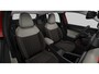 Fiat 600 La Prima | 10,25" touchscreen radio met Bluetooth, DAB & USB | Automatische airconditioning | Extra getint glas achter