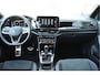 Volkswagen T-Roc 1.5 TSI R-Line Black Style LED grill, Adaptive cruise, Ergo active + Massage, IQ Light, Afn. trekhaak, Camera