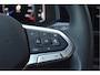 Volkswagen T-Roc 1.5 TSI R-Line Black Style LED grill, Adaptive cruise, Ergo active + Massage, IQ Light, Afn. trekhaak, Camera