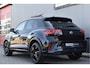 Volkswagen T-Roc 1.5 TSI R-Line Black Style LED grill, Adaptive cruise, Ergo active + Massage, IQ Light, Afn. trekhaak, Camera