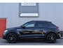Volkswagen T-Roc 1.5 TSI R-Line Black Style LED grill, Adaptive cruise, Ergo active + Massage, IQ Light, Afn. trekhaak, Camera