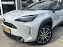 Toyota Yaris Cross 1.5 Hybrid GR Sport|Pano|HUD|Krijt Grijs