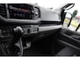 Volkswagen Crafter 35 2.0 TDI L3H3 Highline Black Edition Camera, Cruise, Carplay, LED, Clima, Automaat, Trekhaak, Sensoren, Uniek!