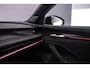 Skoda Superb Combi Sportline Business 1.5 TSI PHEV 204pk DSG Automaat Trekhaak, Panoramadak, CANTON audio, LED matrix koplampen, Adaptive cruise control