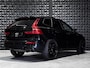 Volvo XC60 2.0 T6 Plug-in hybrid AWD All Black | Pano | 20" | Memo 2x | Leer | Winter pakket | Camera | Hifi Perf |