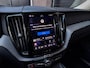 Volvo XC60 2.0 T6 Plug-in hybrid AWD All Black | Pano | 20" | Memo 2x | Leer | Winter pakket | Camera | Hifi Perf |