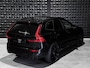 Volvo XC60 2.0 T6 Plug-in hybrid AWD All Black | Pano | 20" | Memo 2x | Leer | Winter pakket | Camera | Hifi Perf |