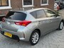 Toyota Auris 1.6 Aspiration Vol Optie Camera Cruise PDC LMV StoelVerwarming NAP Nieuwe Apk