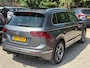 Volkswagen Tiguan 2.0 TSI 4Motion Highline BomVol Pano Keyless 360 Camera Standkachel StoelVW Elektrisch Achterklep Trekhaak NAP