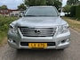 Lexus LX LX570 ( Toyota Land Cruiser 200 Series) 8 persoons Mooi Chassis !