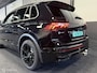 Volkswagen Tiguan 1.4 TSI eHybrid R-Line+ PANORAMA / SFEER / / IQ / ELEKTR.HAAK / NIEUWSTAAT / 1e EIGENAAR