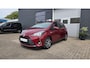Toyota Yaris 1.5 Hybrid Y20 | BLUETOOTH | DEALER ONDERHOUDEN | LAVA RED