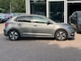 Volkswagen Polo 1.0 TSI Comfortline R-line / Camera / Navigatie / Parkeerhulp V+A / LED / 16'' / Apple CarPlay / Getint glas / Cruise Control Adaptief