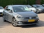 Volkswagen Polo 1.0 TSI Comfortline R-line / Camera / Navigatie / Parkeerhulp V+A / LED / 16'' / Apple CarPlay / Getint glas / Cruise Control Adaptief