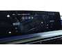 Peugeot E-3008 Launch Edition | Advanced Active Safety Brake met camera en radar (Pack Safety Plus) | Climate Control | Elektrische parkeerrem