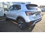 Volkswagen T-Cross Life Edition | 'App-Connect' draadloze smartphone integratie | Achterlichten LED | Afstandscontrolesysteem (Front Assist)