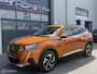 Peugeot 2008 1.2 PureTech Allure Pack Camera CarPlay 17inch