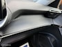 Peugeot 2008 1.2 PureTech Allure Pack Camera CarPlay 17inch