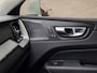 Volvo XC60 2.0 T8 Plug-in hybrid AWD Ultra Bright | Luchtvering | Trekhaak | 360 Camera | Panoramadak | Head-up