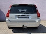 Volvo V70 2.5T Summum | 5 CILINDER! | Trekhaak | Schuif kantel dak | Xenon koplampen | Sport lederen interieur | Memory | Stelverwarming | Roofrails | 12 Maanden BOVAG garantie |