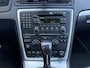 Volvo V70 2.5T Summum | 5 CILINDER! | Trekhaak | Schuif kantel dak | Xenon koplampen | Sport lederen interieur | Memory | Stelverwarming | Roofrails | 12 Maanden BOVAG garantie |