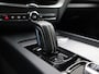 Volvo XC60 T6 PLUG-IN HYBRID R-DESIGN HARMAN KARDON SCHUIFDAK 360GR CAM ACC